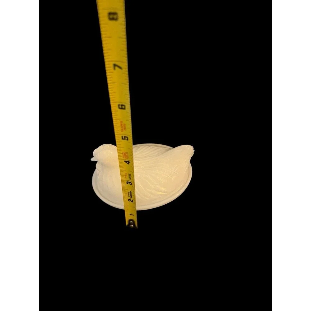 Vintage White Milk Glass Hen On Nest Medium Basket Candy Dish 4